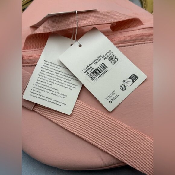 🆕 lululemon athletica 🧿 NWT Curved Crossbody Bag 3L, Light Pink - Picture 15 of 15